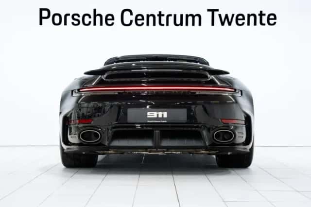 Porsche 911 (2026) thumbnail 4