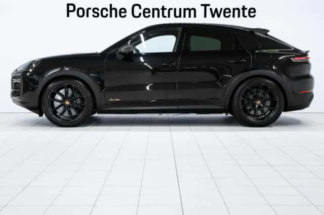 Porsche Cayenne (2025) thumbnail 5