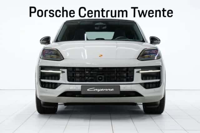 Porsche Cayenne (2026) thumbnail 2