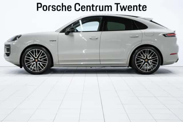 Porsche Cayenne (2026) thumbnail 5