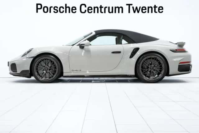 Porsche 911 (2026) thumbnail 6