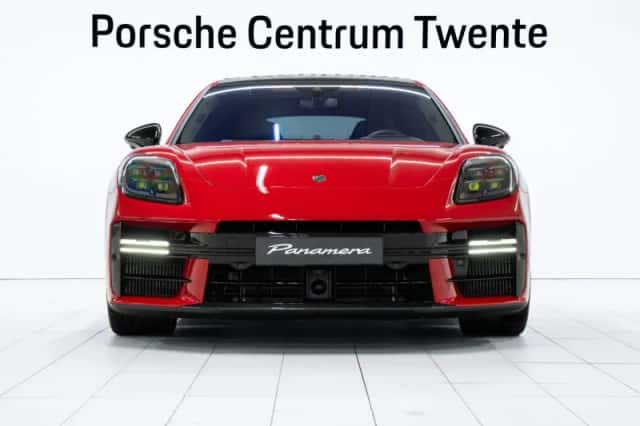 Porsche Panamera (2025) thumbnail 2