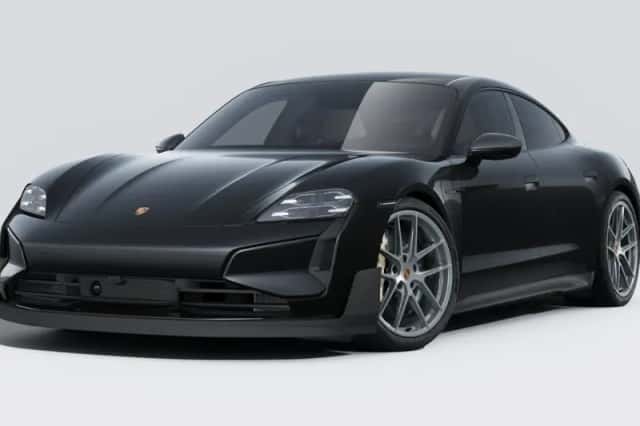 Porsche Taycan (2024) thumbnail 1
