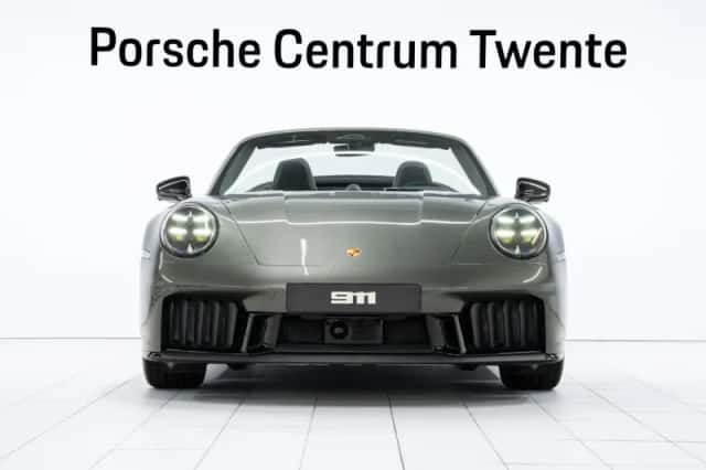Porsche 911 (2026) thumbnail 2