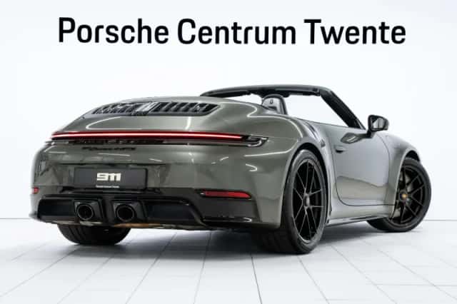 Porsche 911 (2026) thumbnail 3