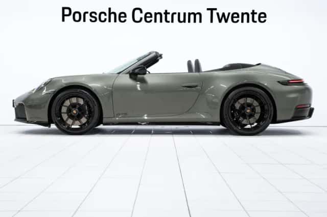 Porsche 911 (2026) thumbnail 5