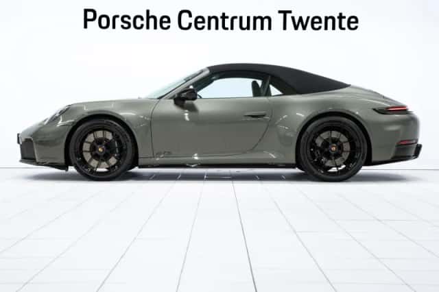 Porsche 911 (2026) thumbnail 6