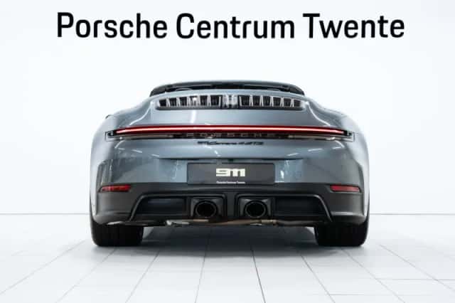 Porsche 911 (2026) thumbnail 4