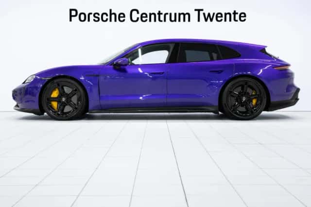 Porsche Taycan (2025) thumbnail 5