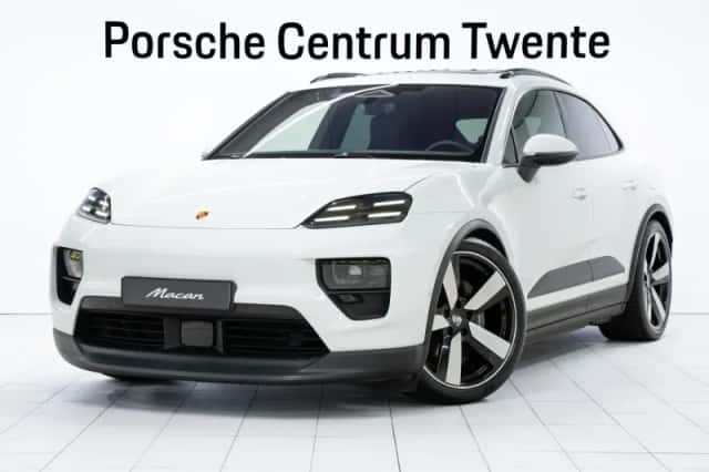 Porsche Macan (2024) thumbnail 1