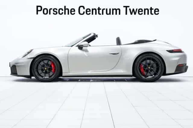 Porsche 911 (2025) thumbnail 5