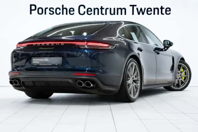 Porsche Panamera (2021) thumbnail 3