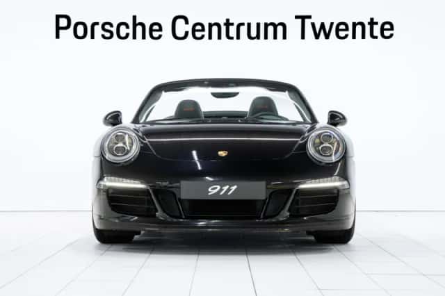 Porsche 911 (2015) thumbnail 2
