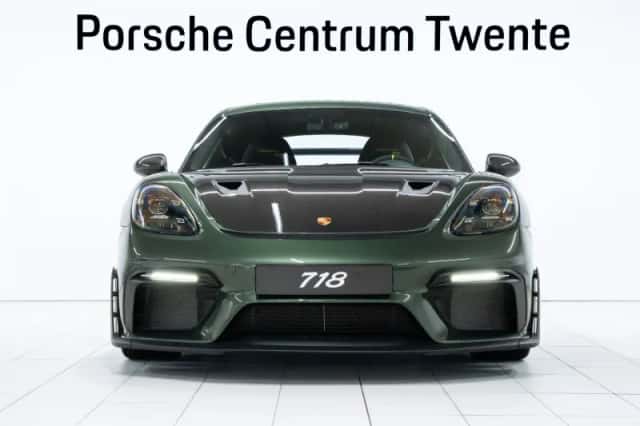 Porsche 718 (2023) thumbnail 2