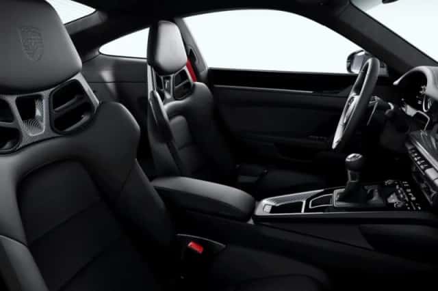 Porsche 911 (2022) thumbnail 6