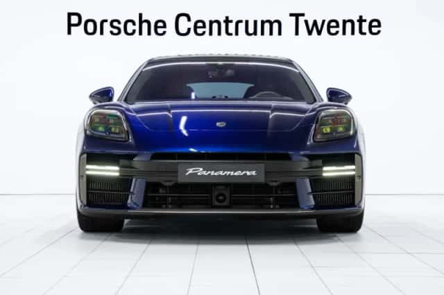 Porsche Panamera (2025) thumbnail 2