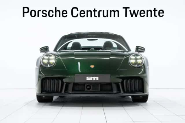 Porsche 911 (2026) thumbnail 2