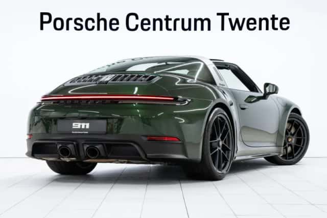 Porsche 911 (2026) thumbnail 3