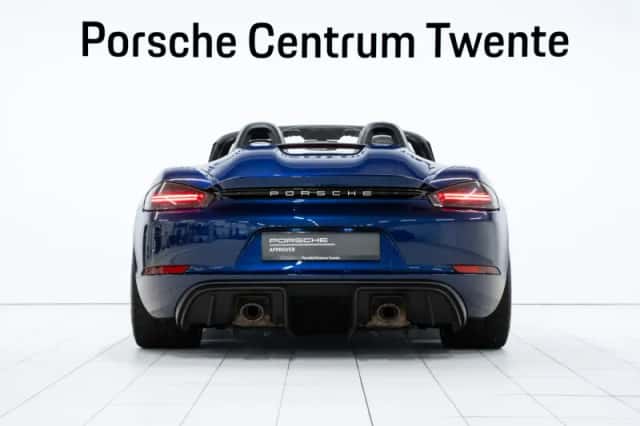Porsche 718 (2022) thumbnail 4
