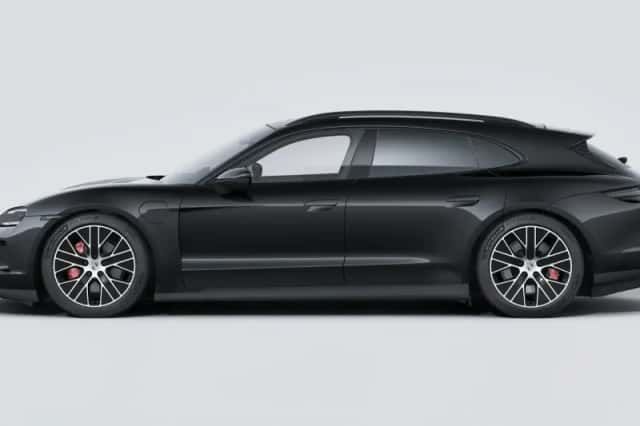Porsche Taycan (2024) thumbnail 2