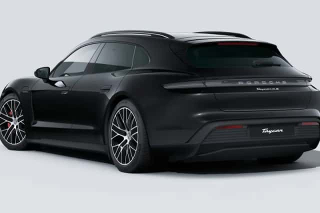 Porsche Taycan (2024) thumbnail 3