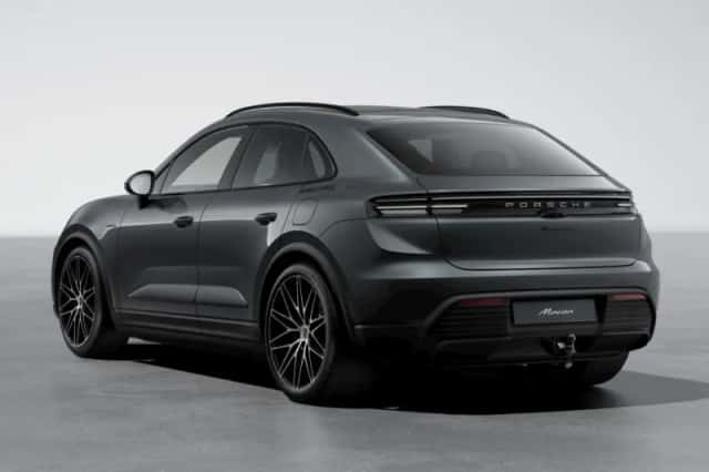 Porsche Macan (2024) thumbnail 3