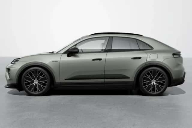 Porsche Macan (2025) thumbnail 2