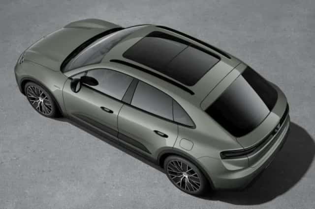 Porsche Macan (2025) thumbnail 4