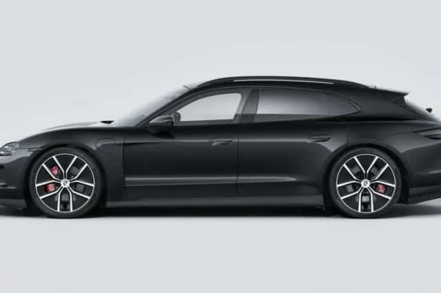 Porsche Taycan (2024) thumbnail 2