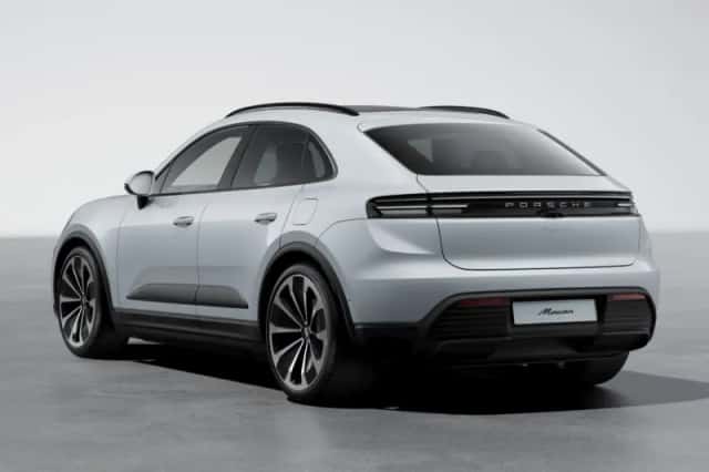 Porsche Macan (2024) thumbnail 3