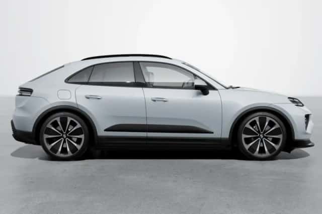 Porsche Macan (2024) thumbnail 6