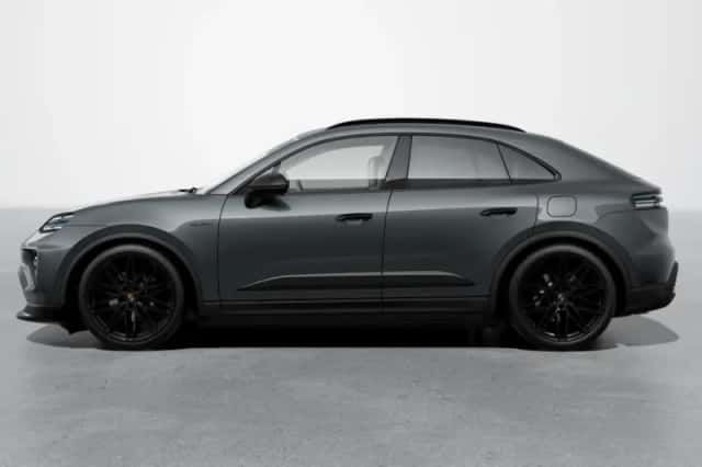 Porsche Macan (2025) thumbnail 2