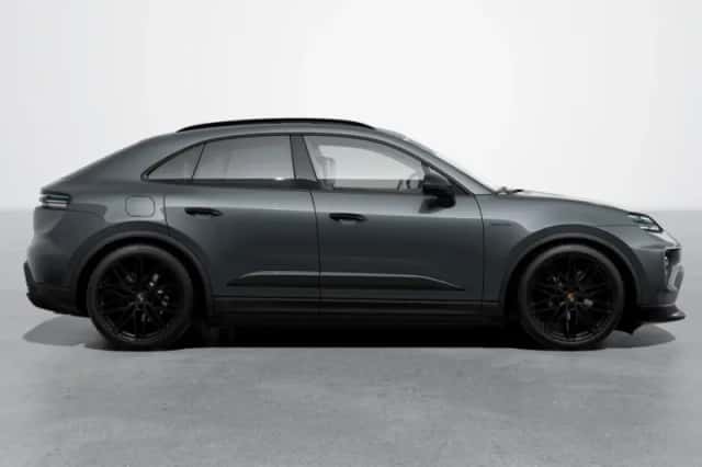 Porsche Macan (2025) thumbnail 6