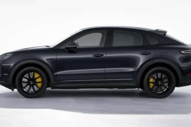 Porsche Cayenne (2024) thumbnail 2
