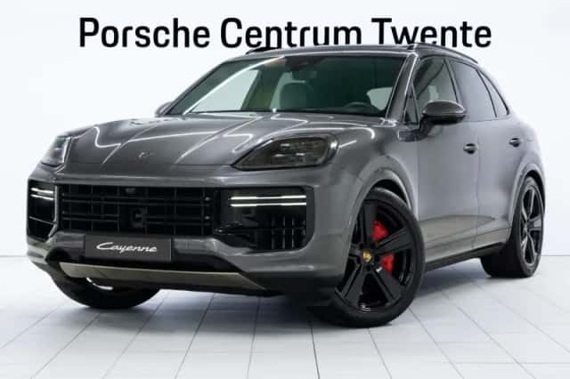 Porsche Cayenne (2025) thumbnail 1