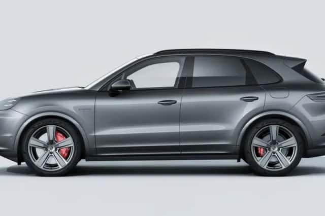 Porsche Cayenne (2025) thumbnail 2