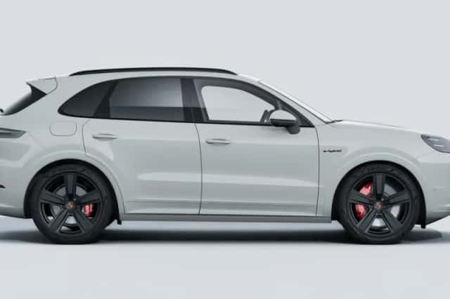 Porsche Cayenne (2025) thumbnail 6