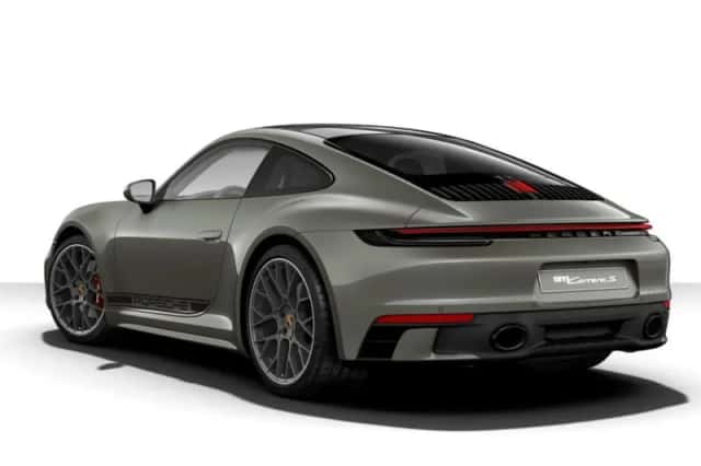 Porsche 911 (2021) thumbnail 3