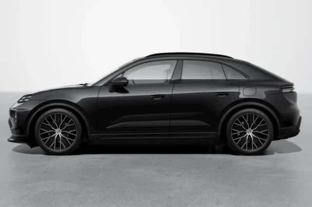 Porsche Macan (2024) thumbnail 2