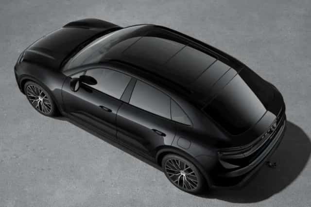Porsche Macan (2024) thumbnail 4