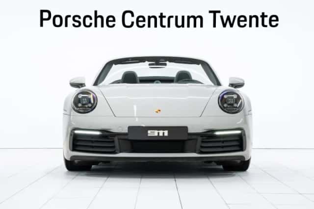 Porsche 911 (2019) thumbnail 2