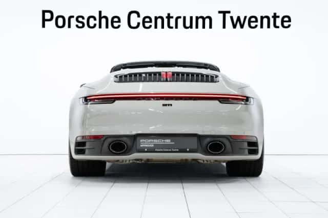 Porsche 911 (2019) thumbnail 4