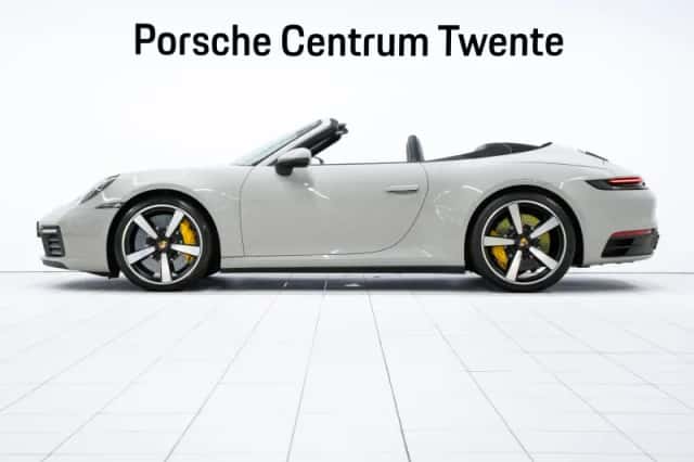 Porsche 911 (2019) thumbnail 5