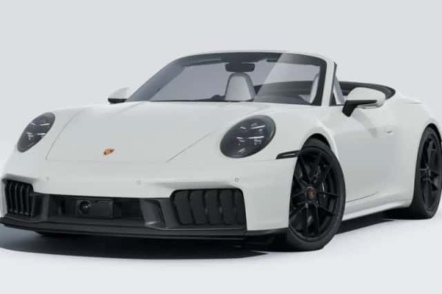 Porsche 911 (2025) thumbnail 1