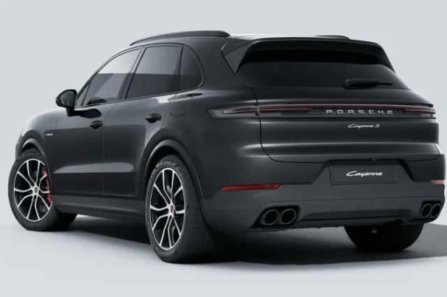 Porsche Cayenne (2025) thumbnail 3