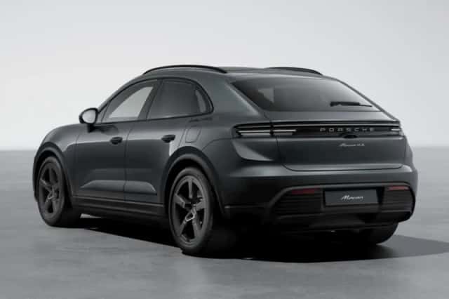 Porsche Macan (2025) thumbnail 3