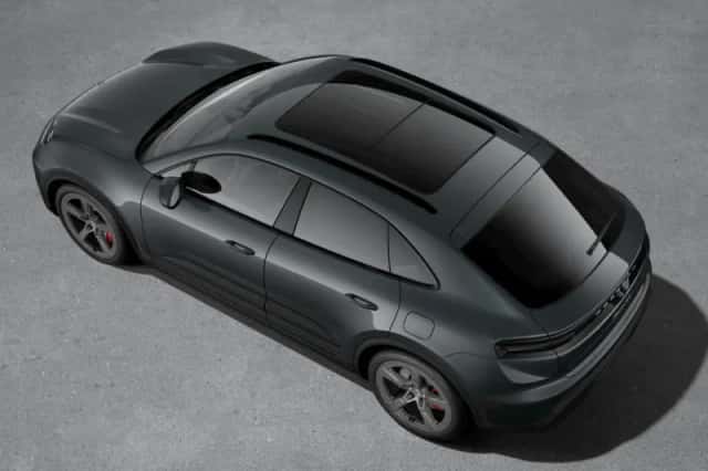 Porsche Macan (2025) thumbnail 4