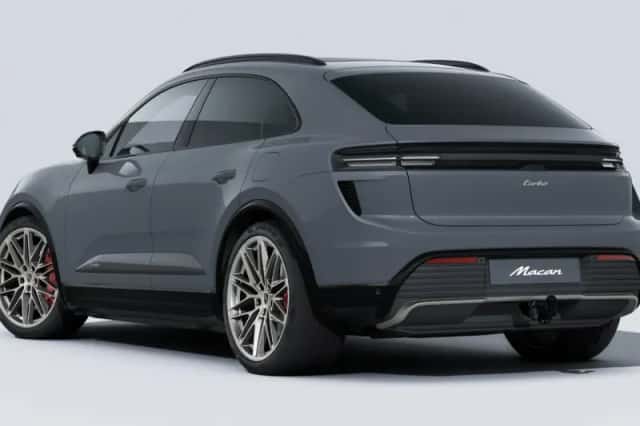 Porsche Macan (2025) thumbnail 3