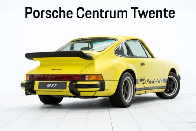 Porsche 911 (1975) thumbnail 3