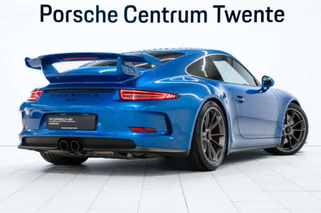 Porsche 911 (2015) thumbnail 3